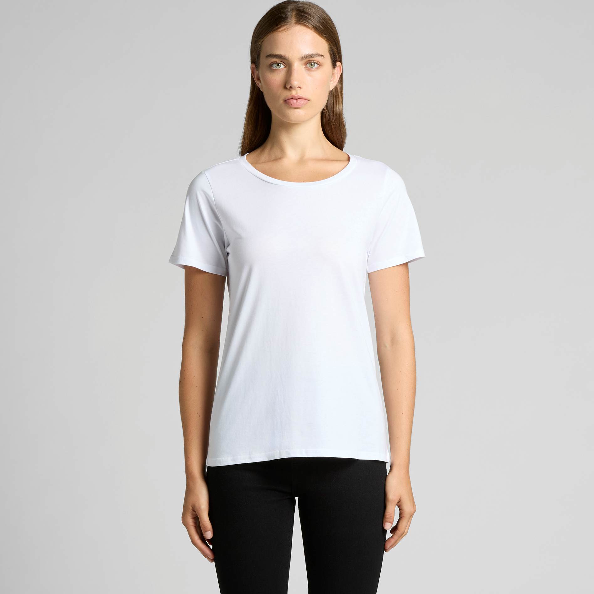Wo's Shallow Scoop Tee